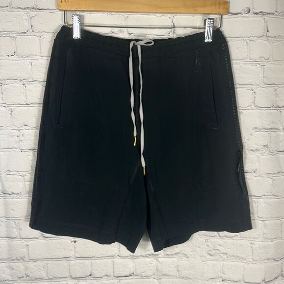 Lululemon Pace Breaker Shorts Lined Gym Shorts Pockets drawstring M FLAWS - Picture 1 of 9